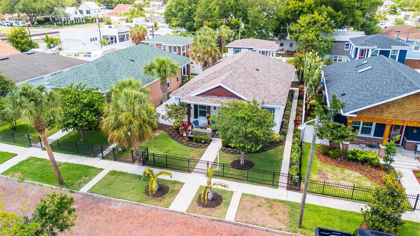 COLONIAL PLACE REV - Residential