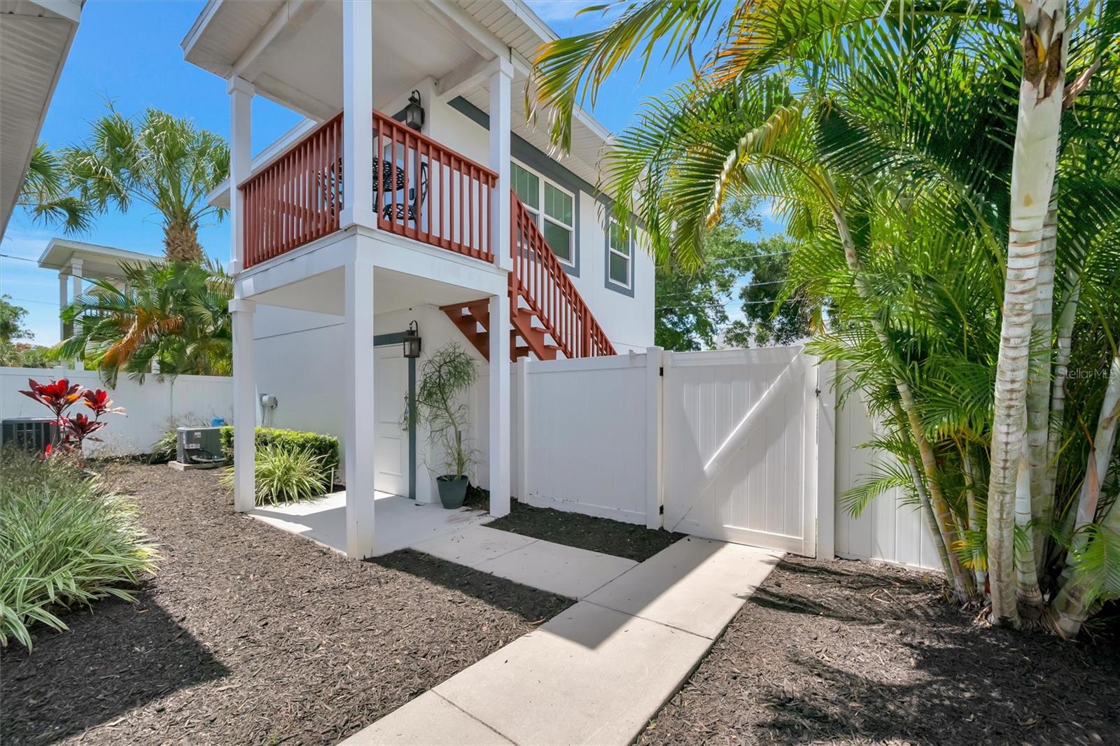 COLONIAL PLACE REV - Residential
