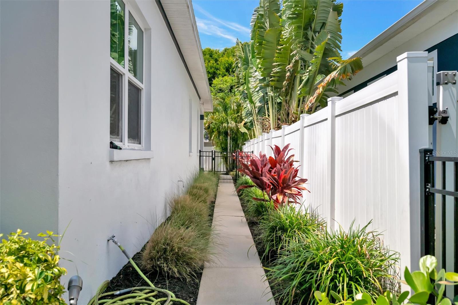 COLONIAL PLACE REV - Residential