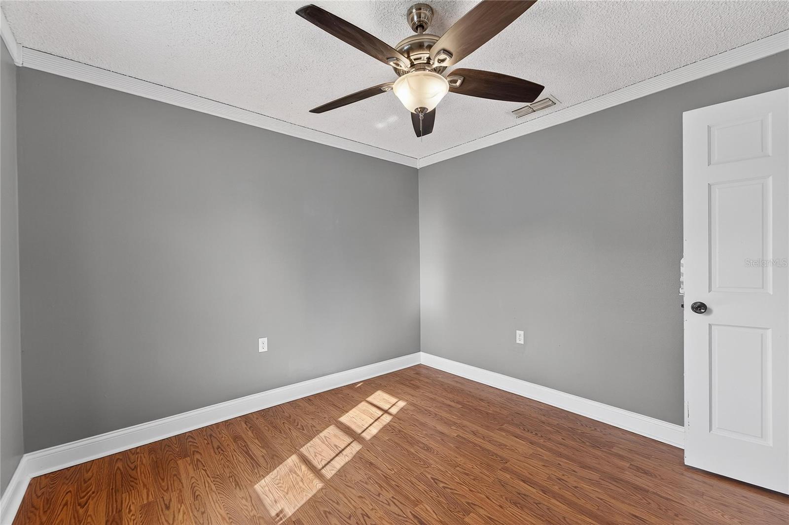 PINESTHE - Residential