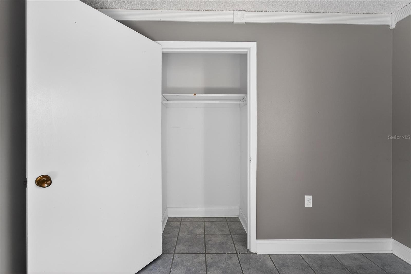 PINESTHE - Residential