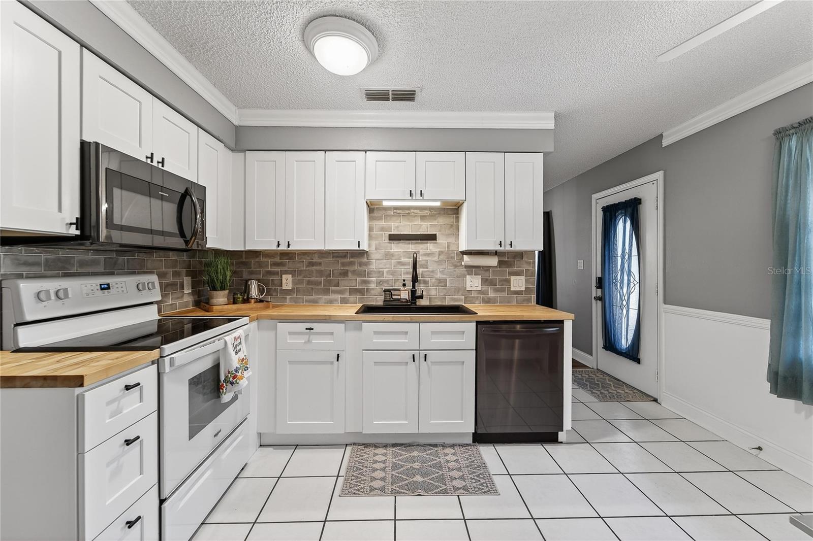 PINESTHE - Residential