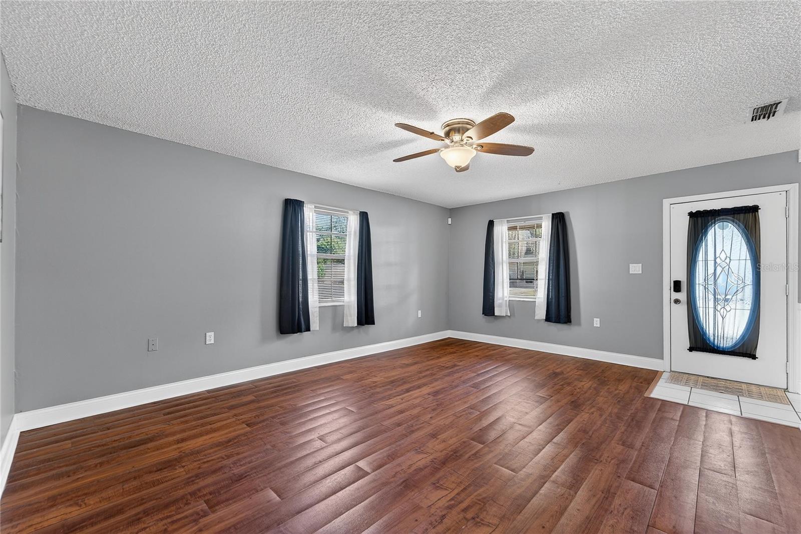 PINESTHE - Residential