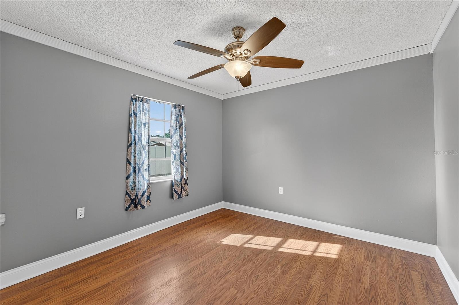 PINESTHE - Residential