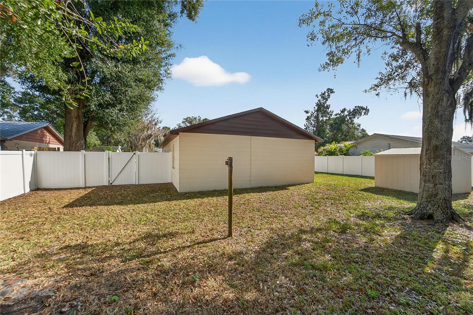 PINESTHE - Residential