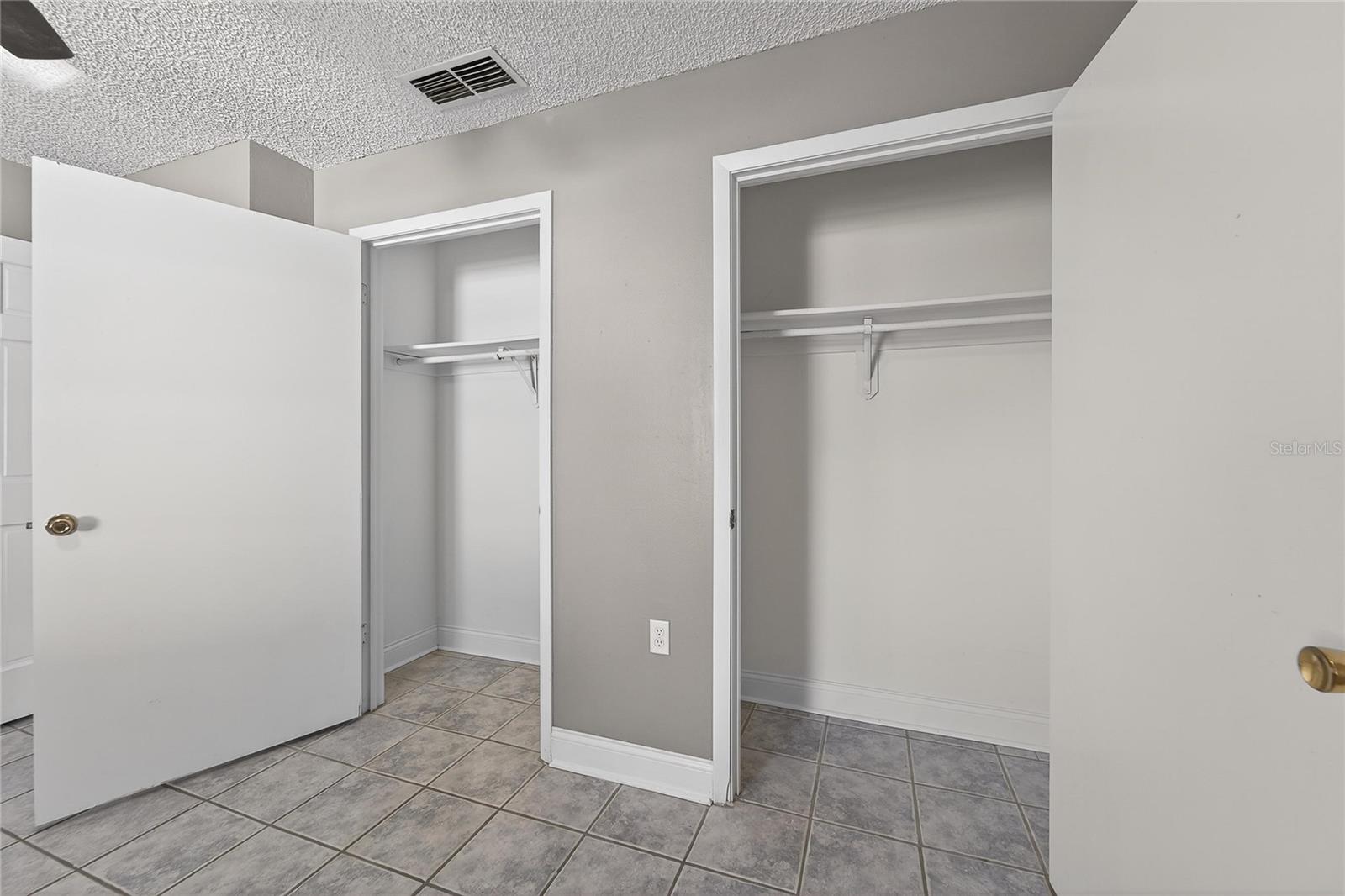 PINESTHE - Residential