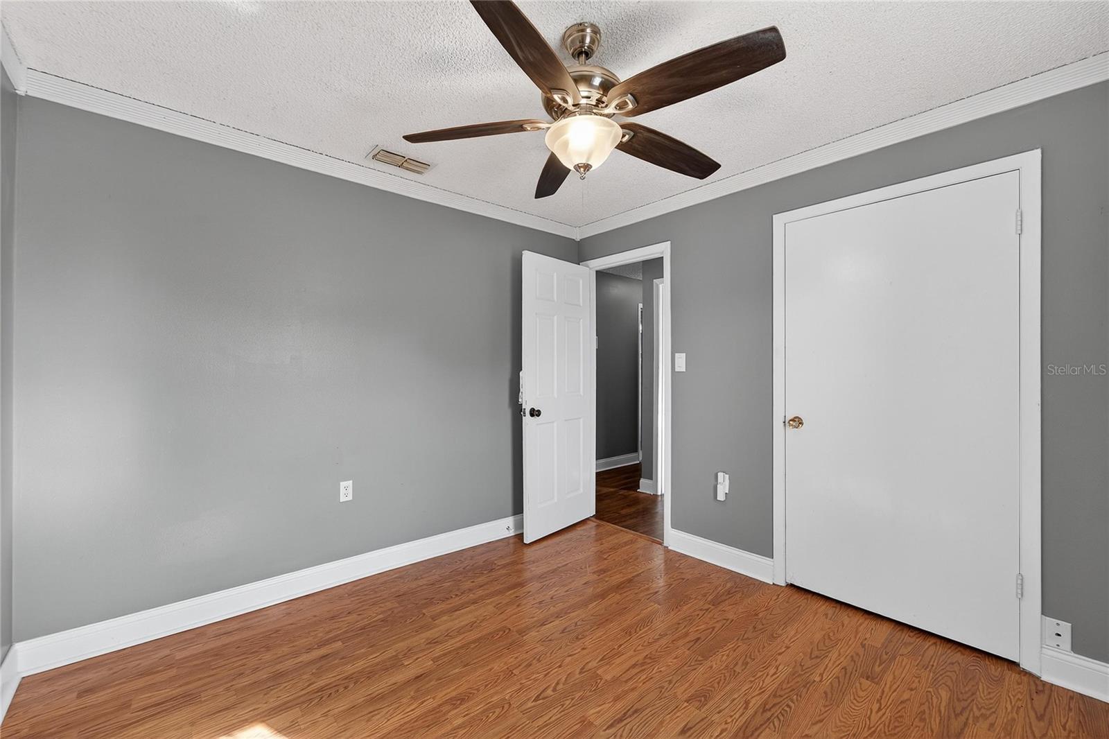 PINESTHE - Residential