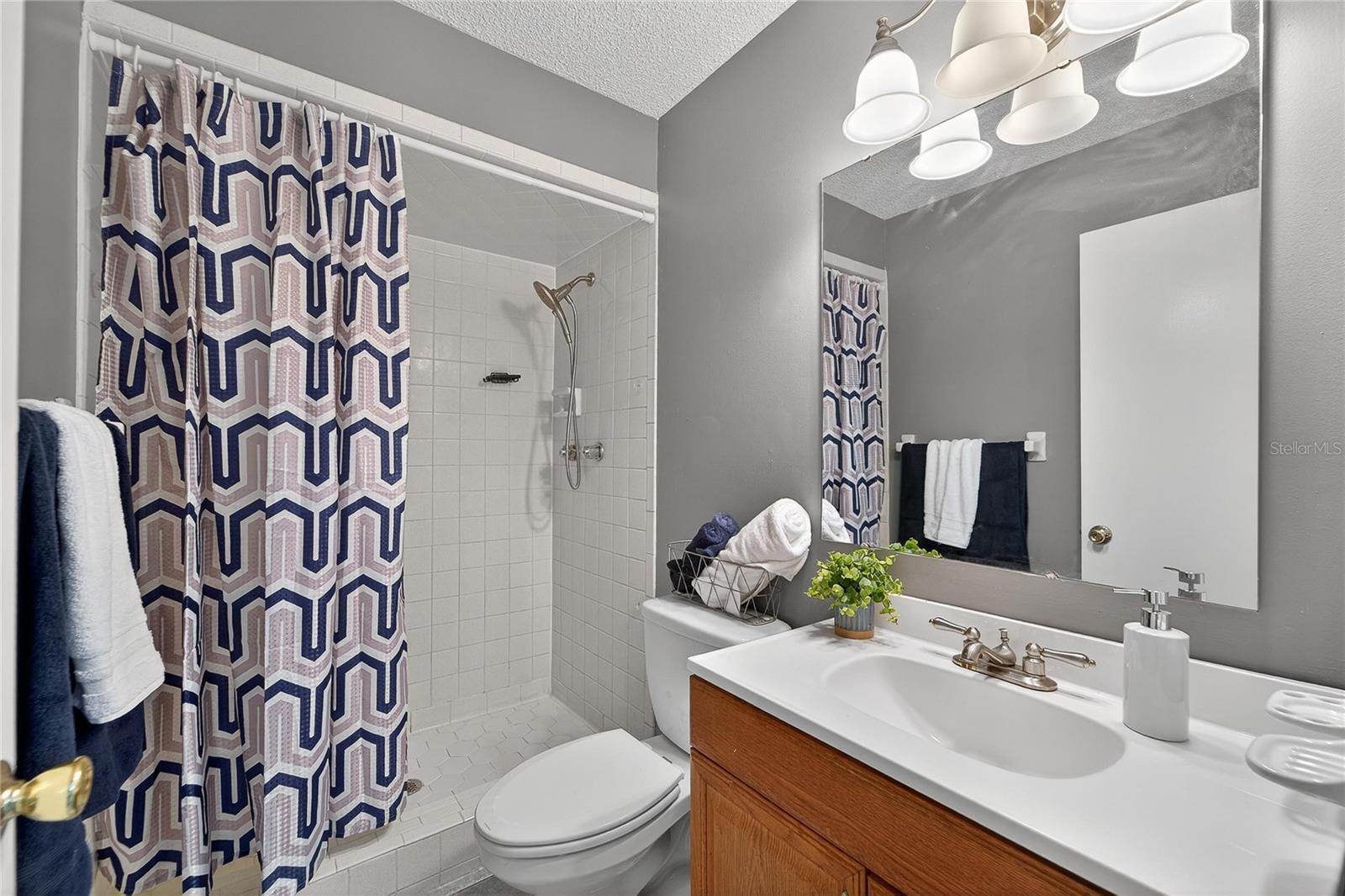 PINESTHE - Residential