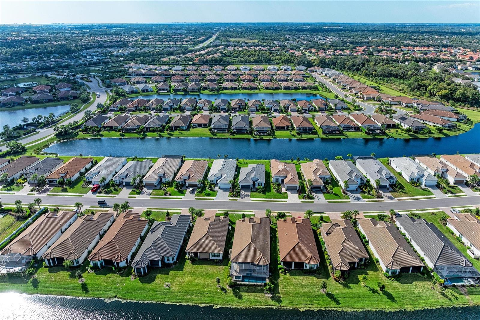 6261 MESA GLEN, BRADENTON, FL, 34203 4 6261 MESA GLEN