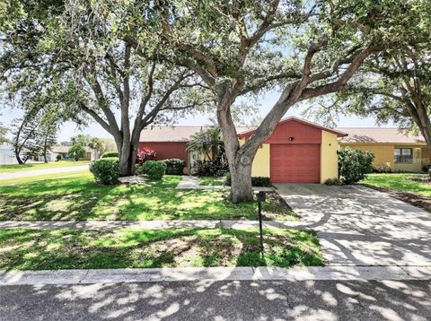 Photo of 907 Old Field Drive, Brandon, FL 33511 (MLS # TB8409265)