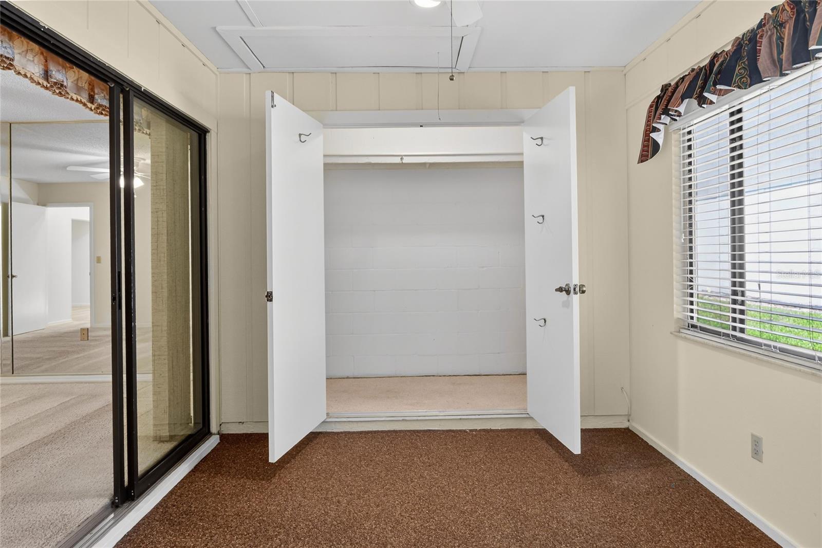 KIMBERLEA CONDO 05 - Residential