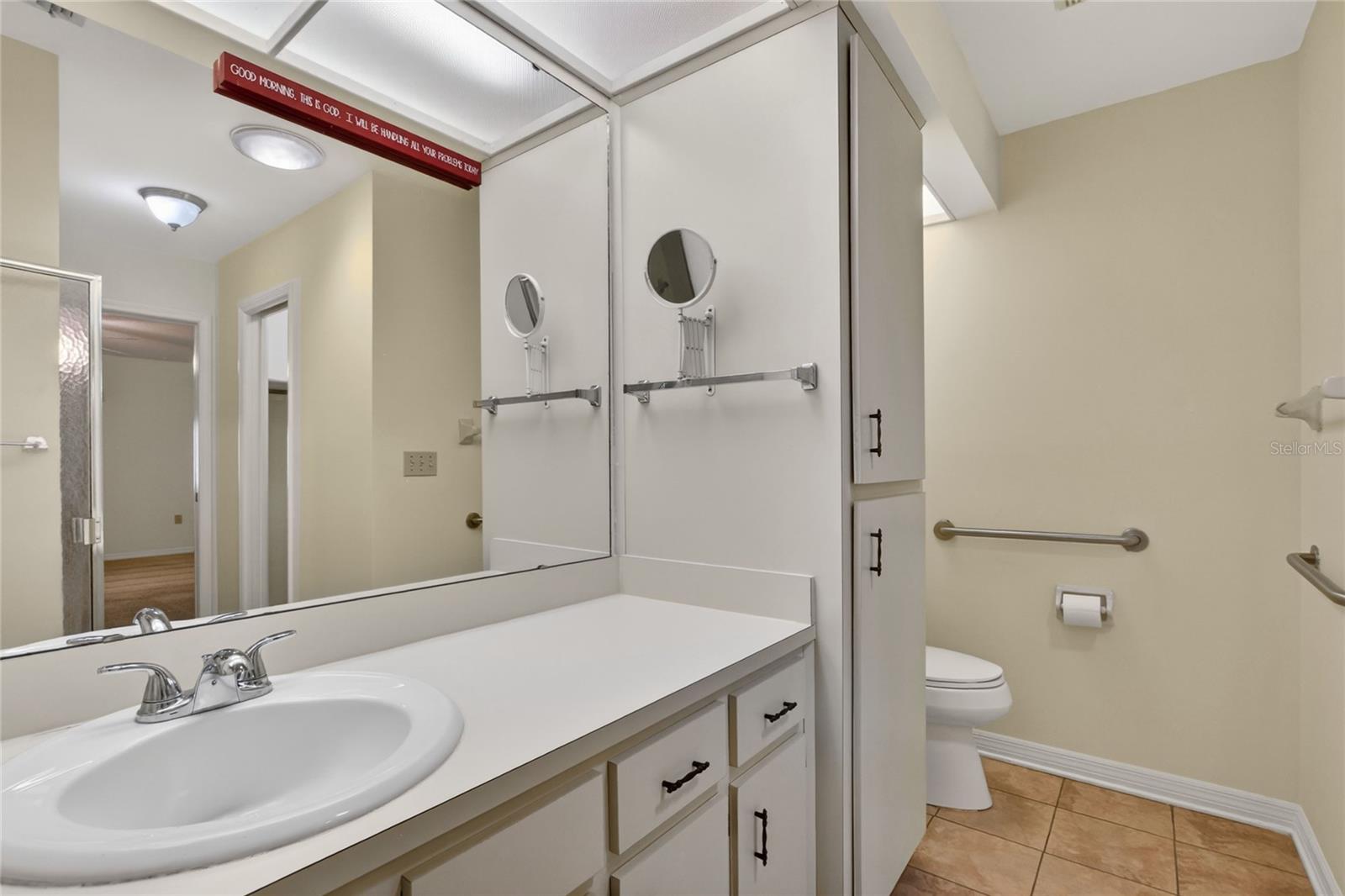 KIMBERLEA CONDO 05 - Residential