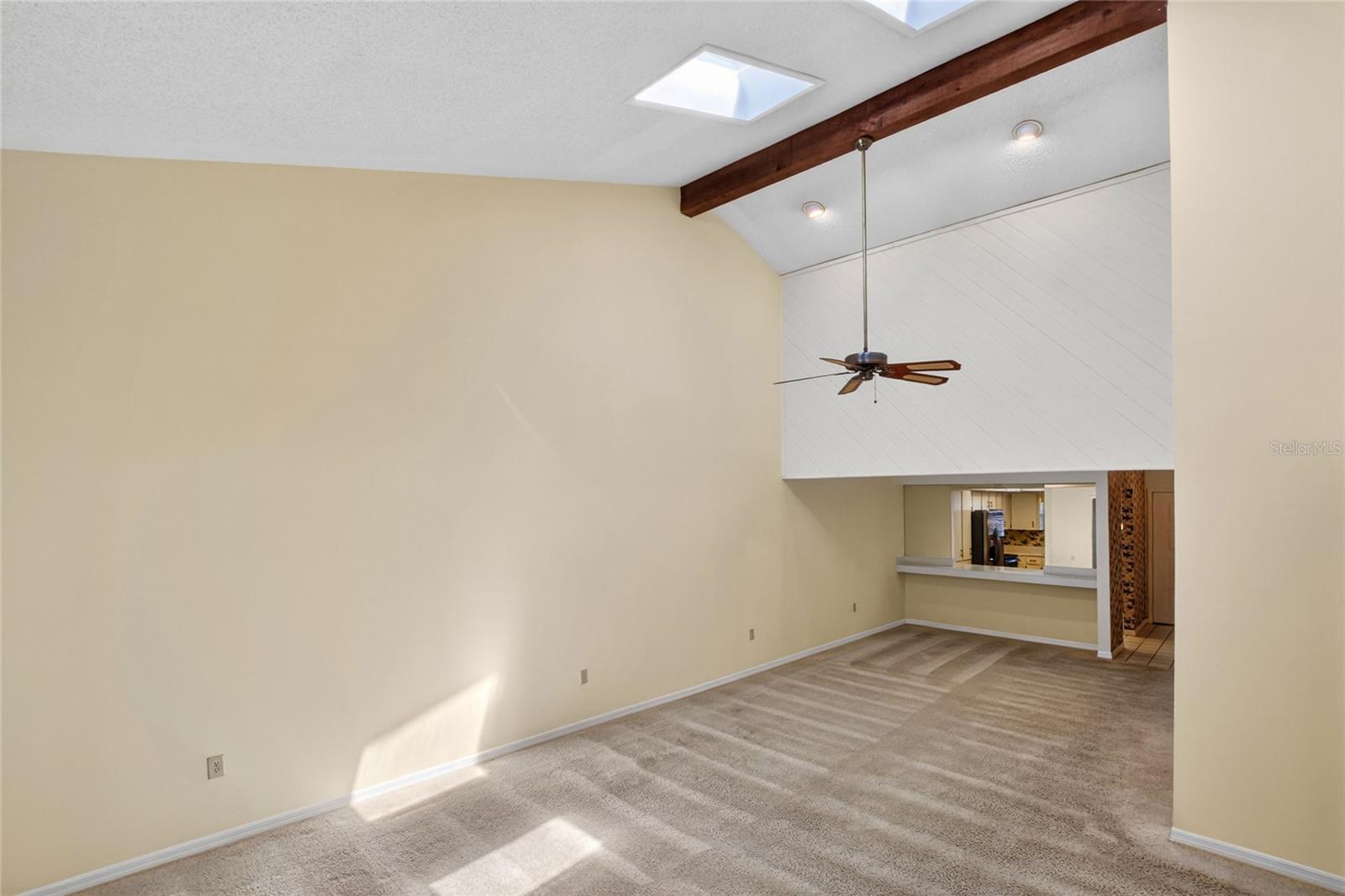 KIMBERLEA CONDO 05 - Residential