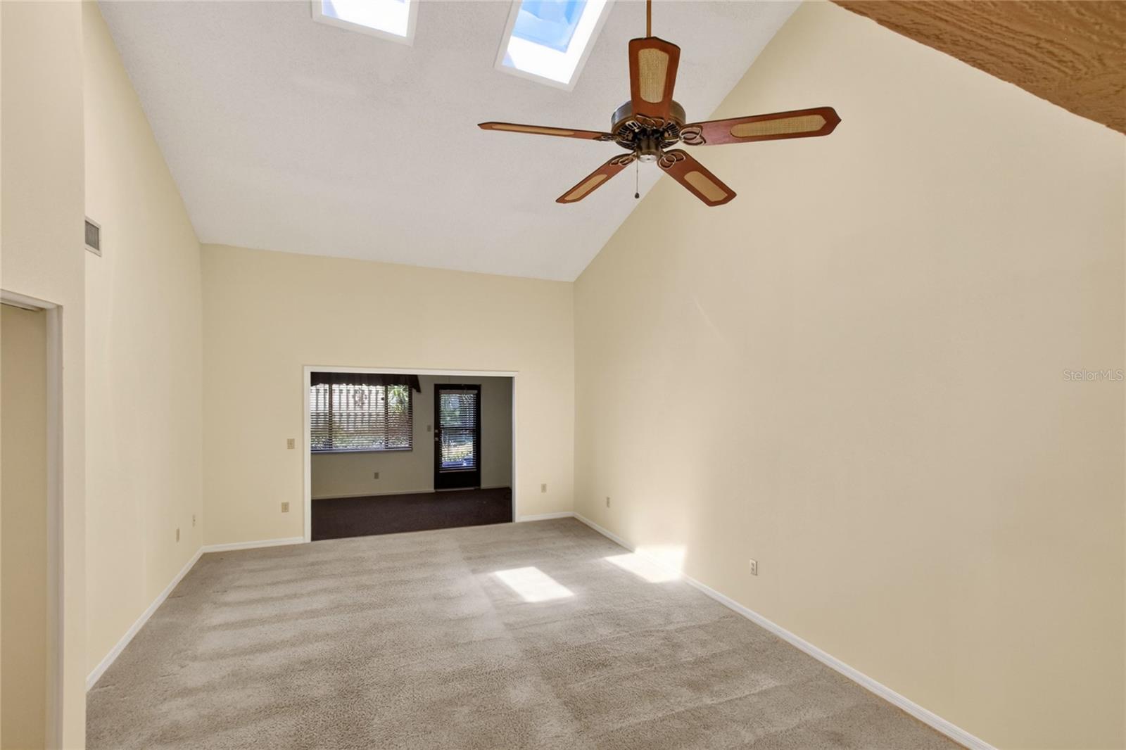 KIMBERLEA CONDO 05 - Residential