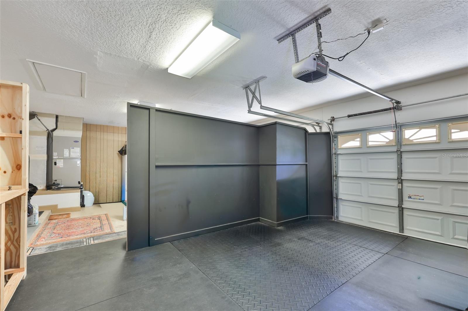 HUNTERS CREEK TR 130 PH 01 - Residential