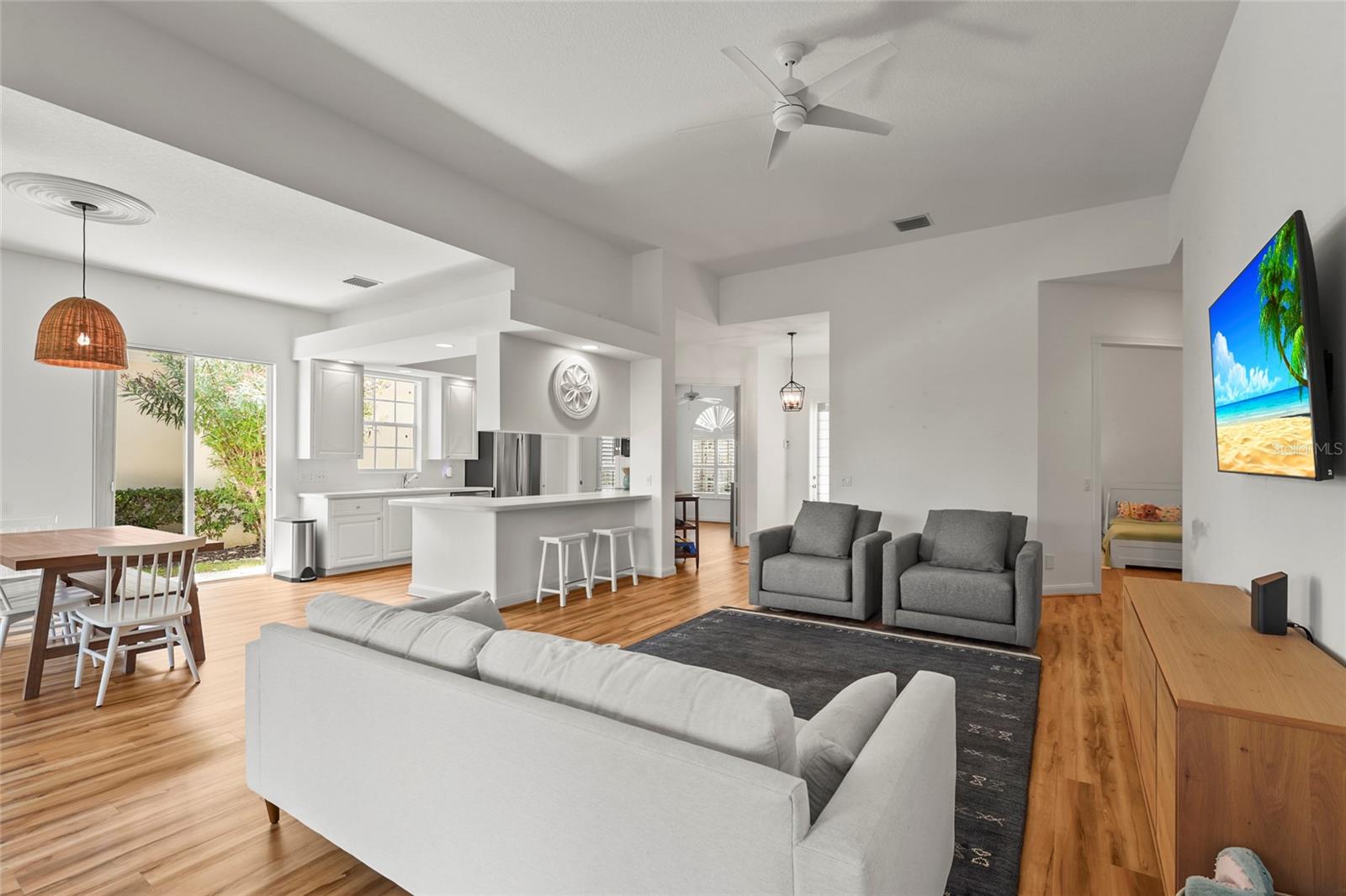 VILLAGEWALK - Residential