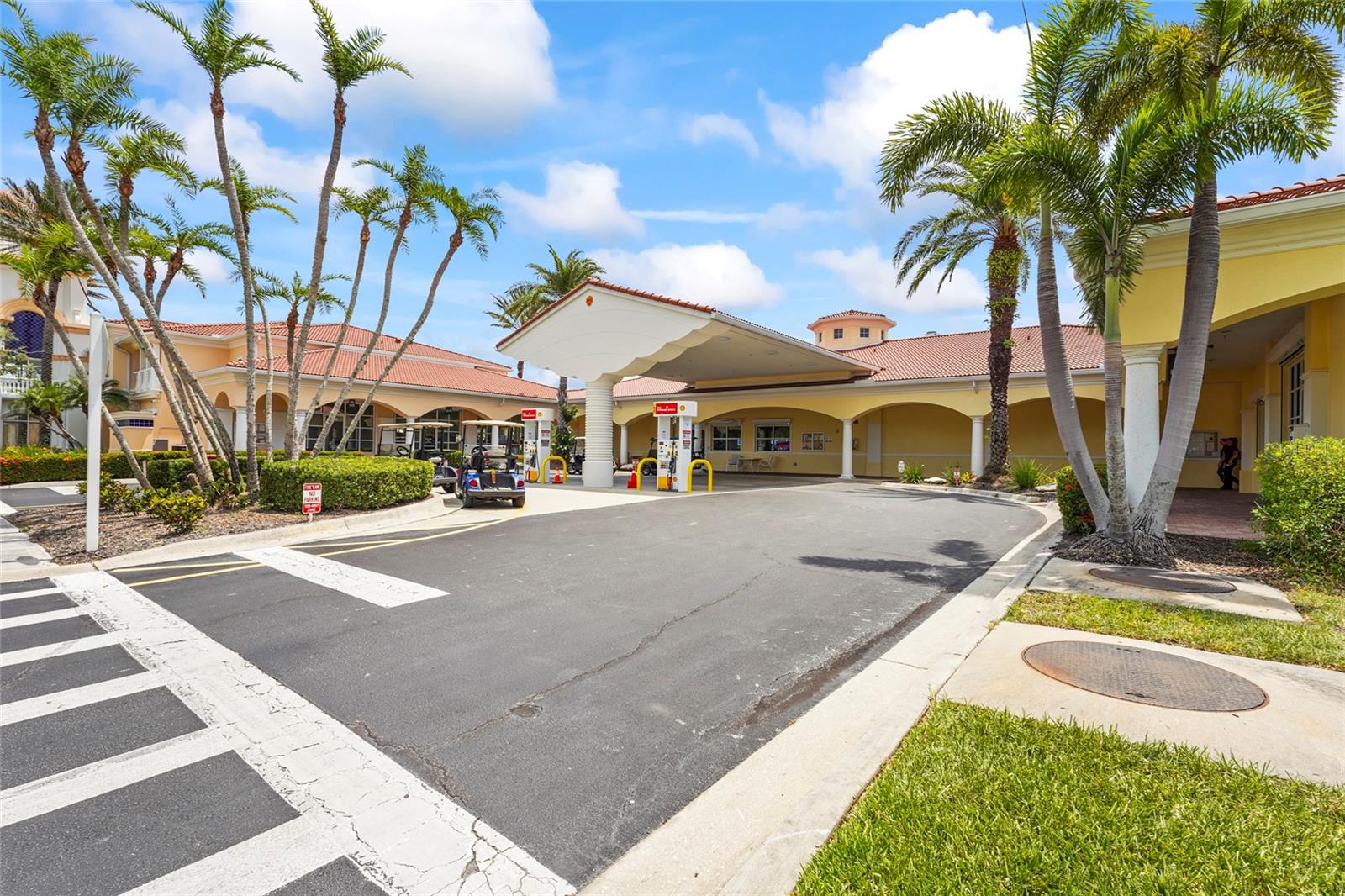 VILLAGEWALK - Residential