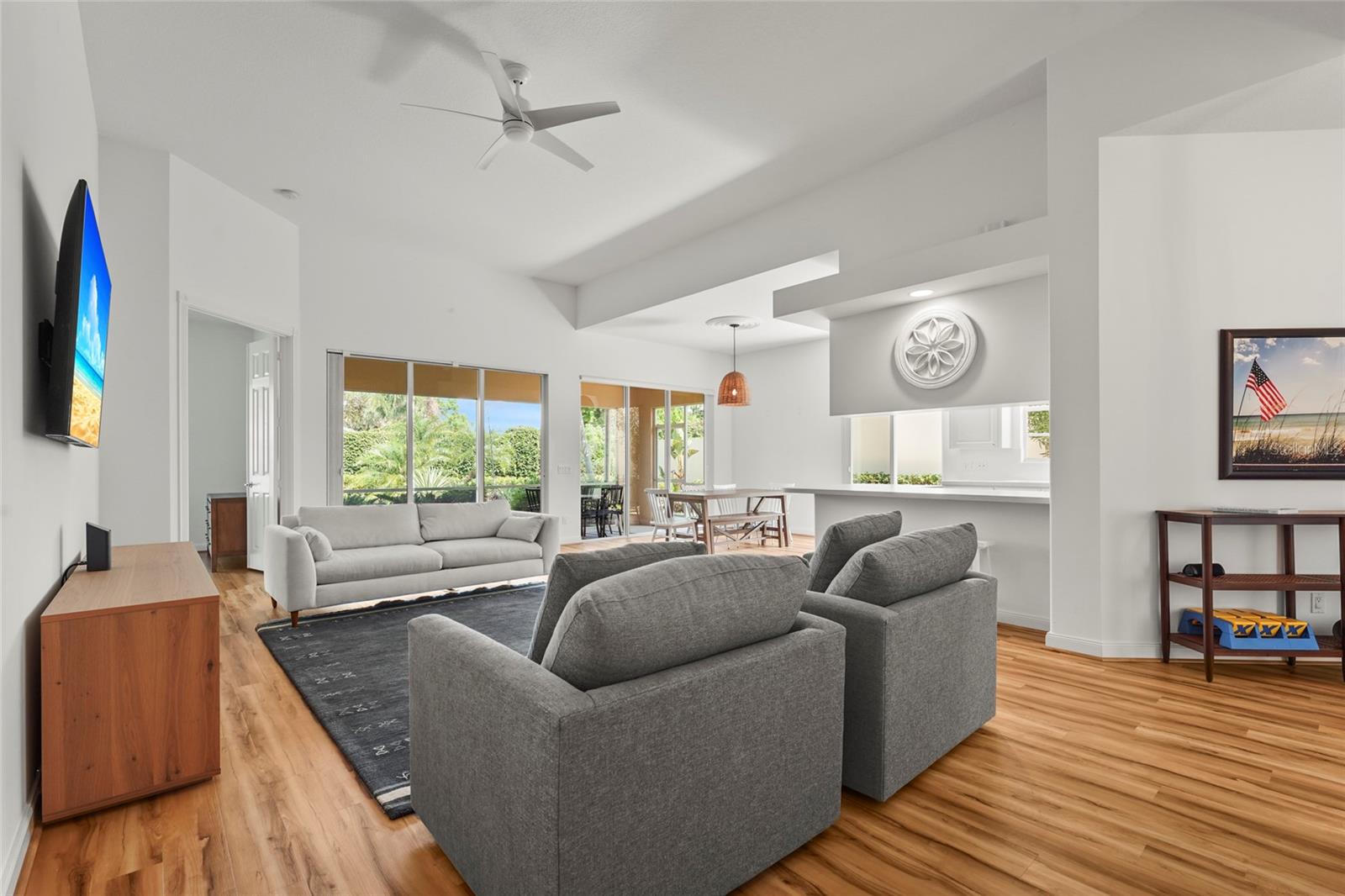 VILLAGEWALK - Residential