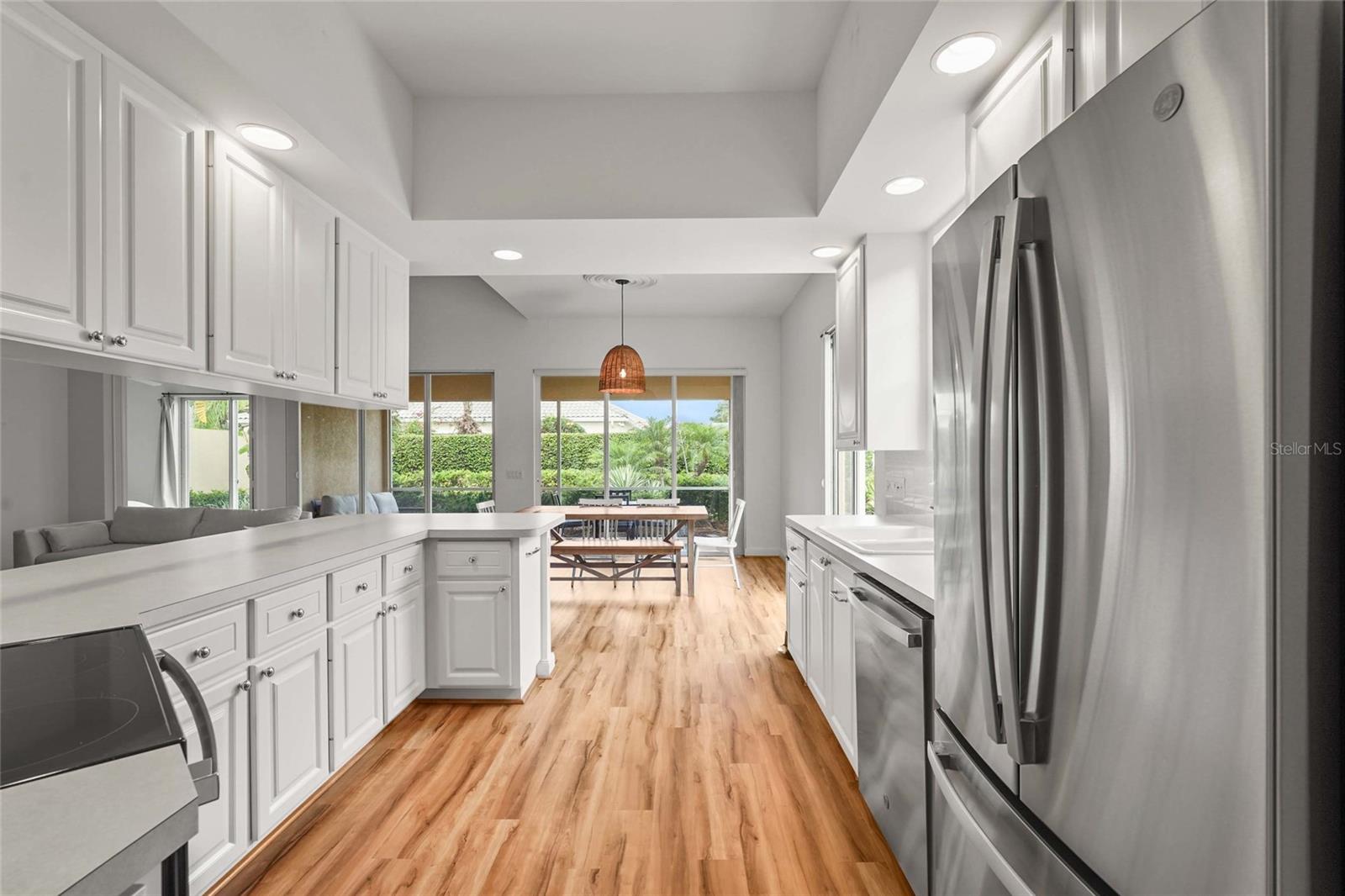 VILLAGEWALK - Residential