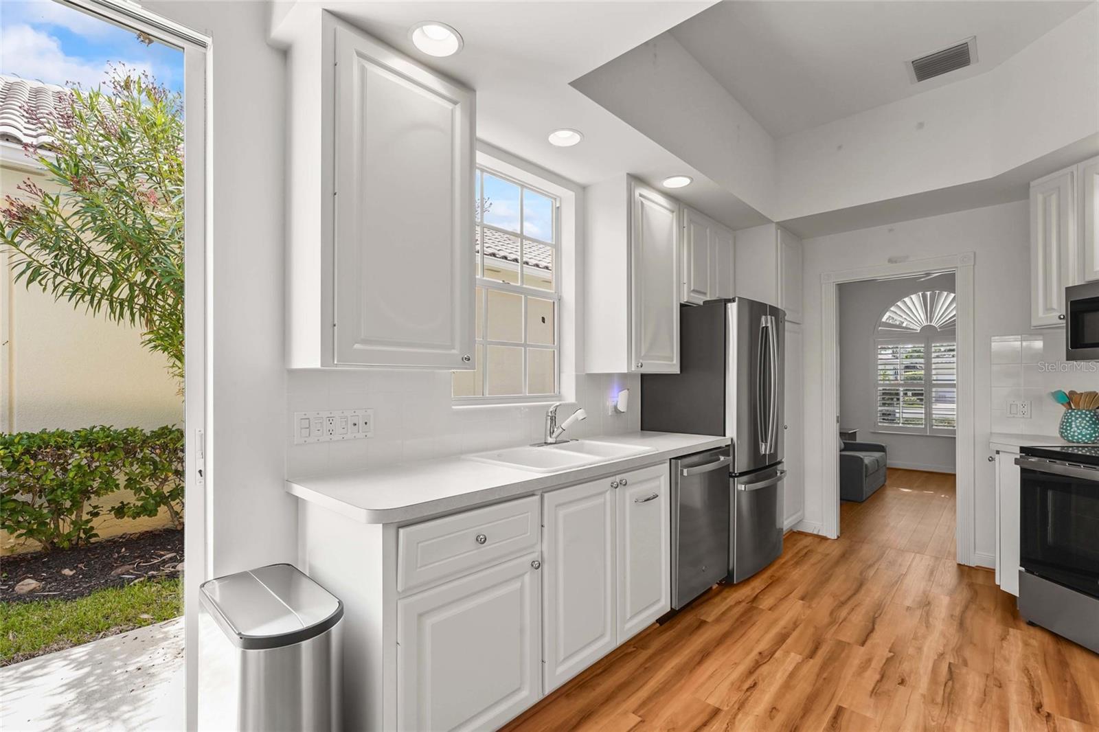 VILLAGEWALK - Residential