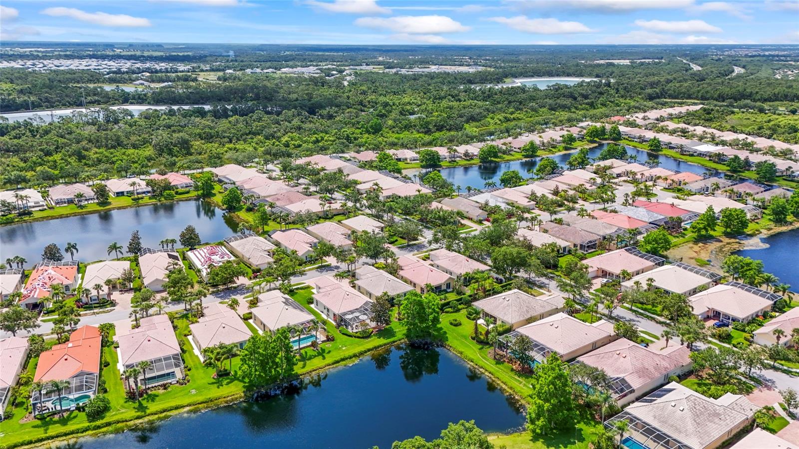 VILLAGEWALK - Residential