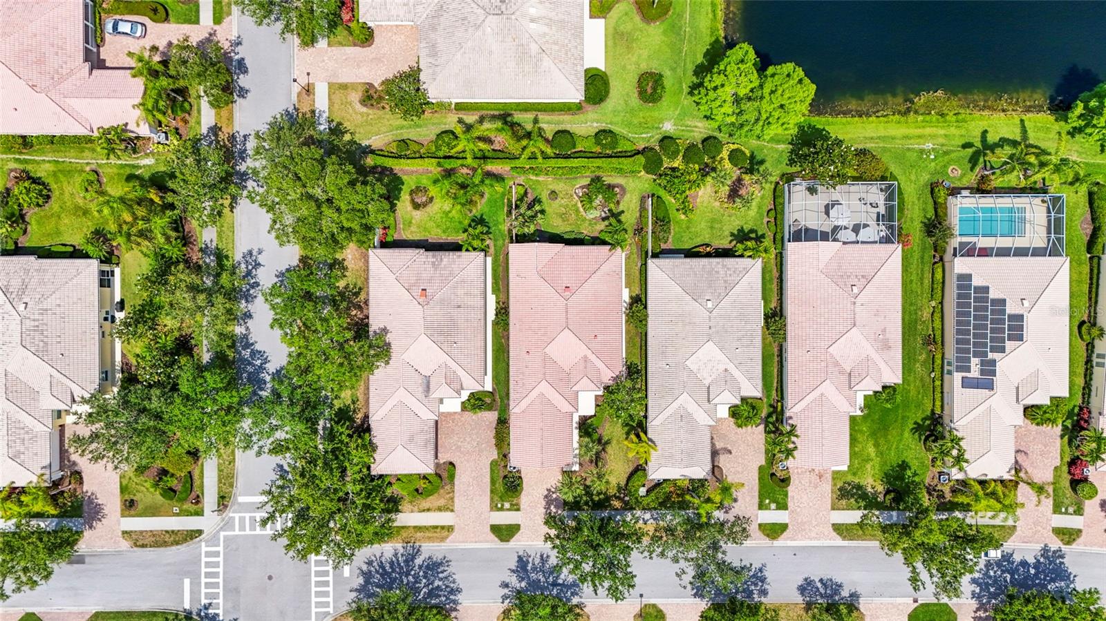VILLAGEWALK - Residential