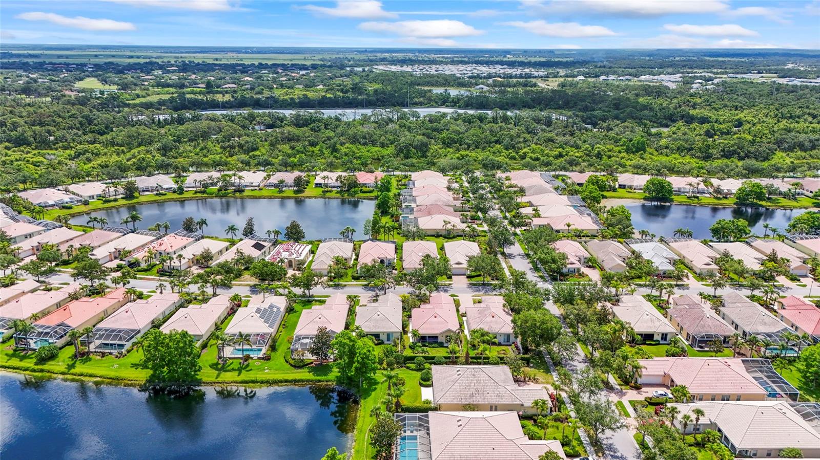 VILLAGEWALK - Residential