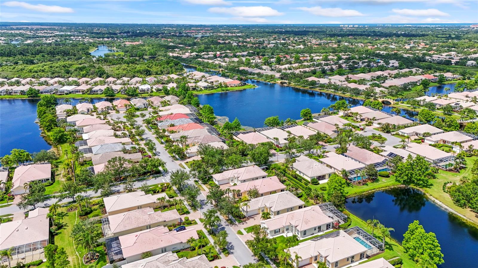 VILLAGEWALK - Residential