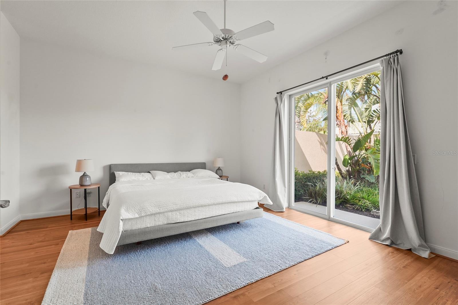 VILLAGEWALK - Residential