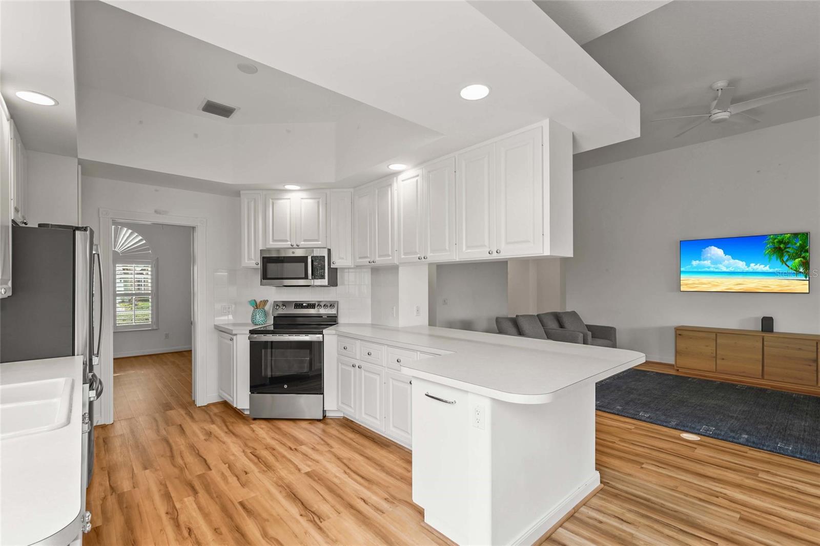 VILLAGEWALK - Residential