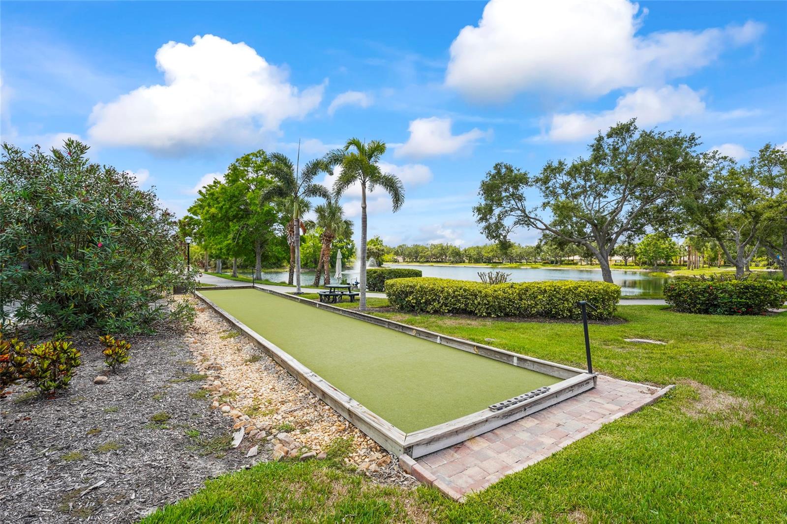 VILLAGEWALK - Residential