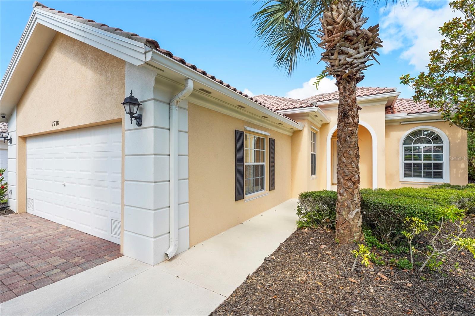 VILLAGEWALK - Residential