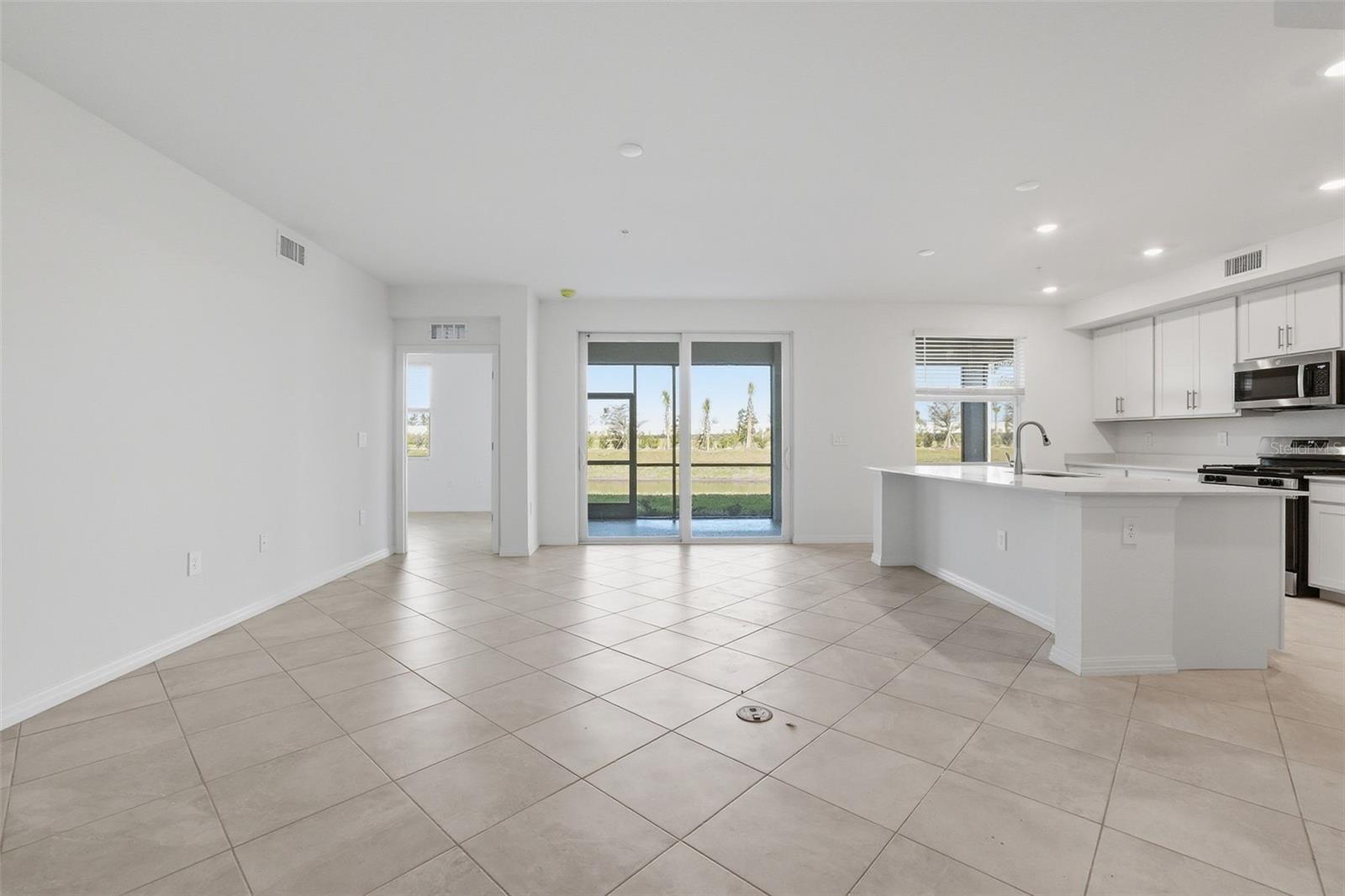 CALUSA COUNTRY CLUB - Residential