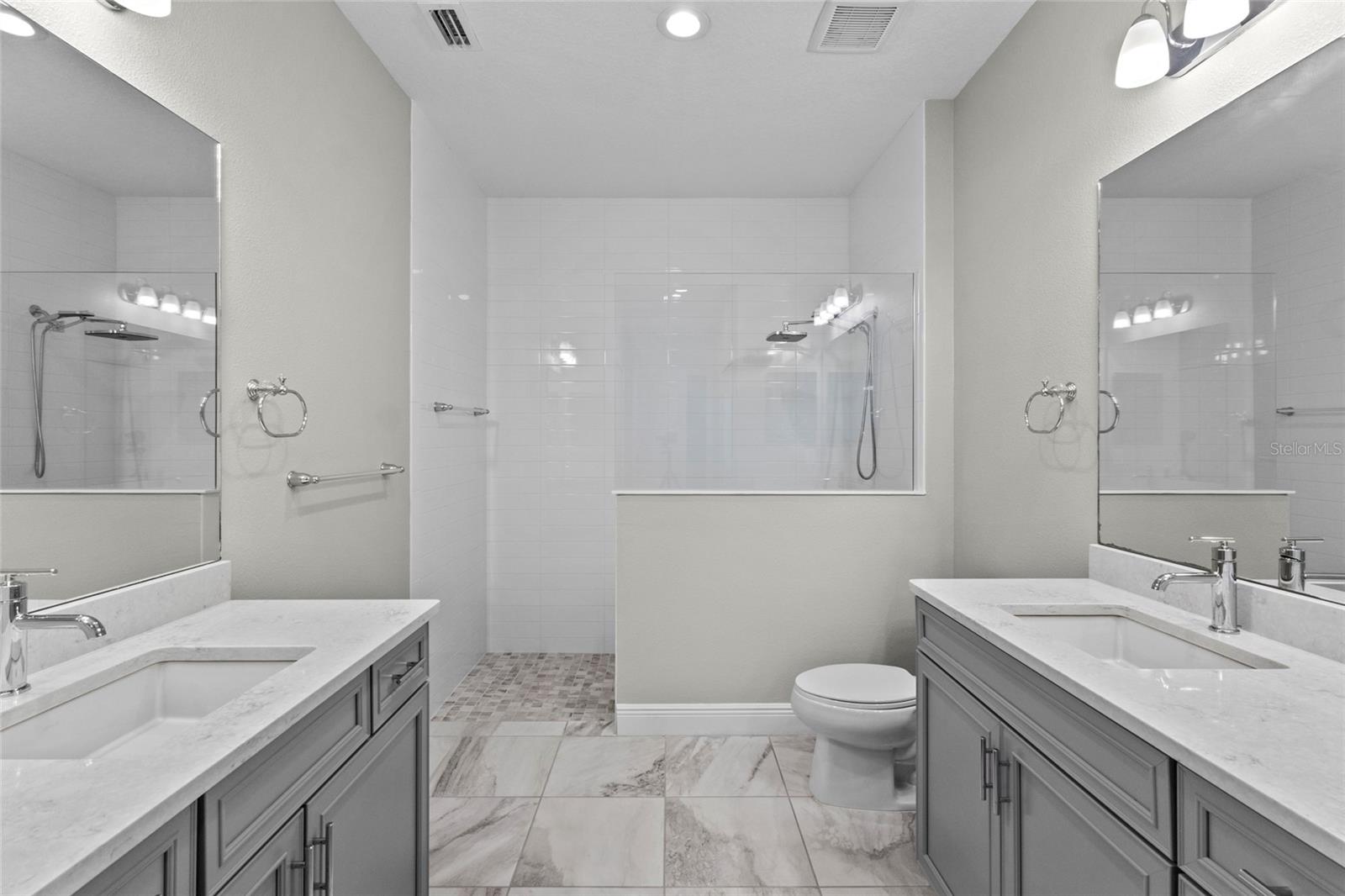VICENZA PH 1 - Residential
