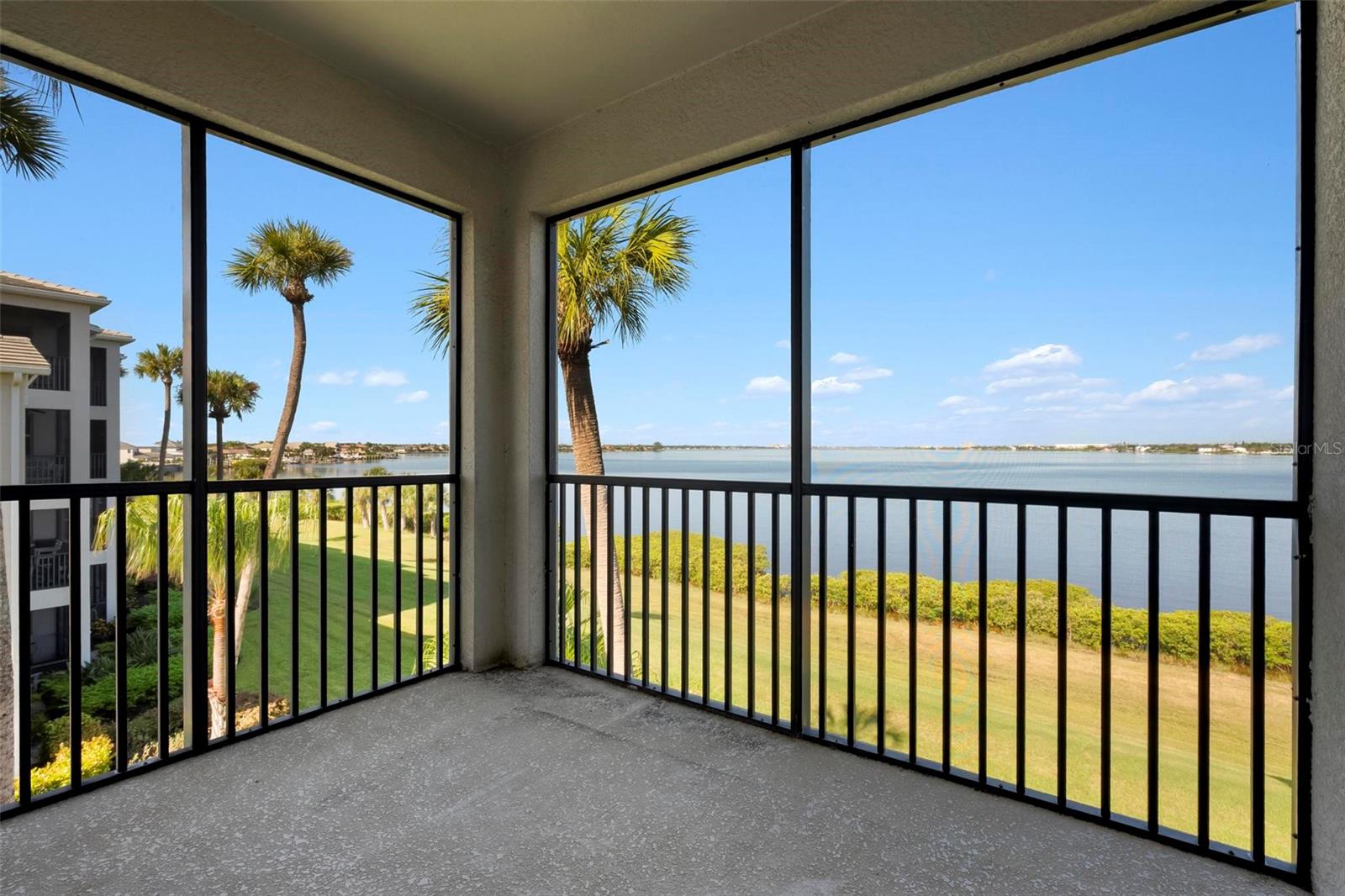 920 TIDEWATER SHORES LOOP 301