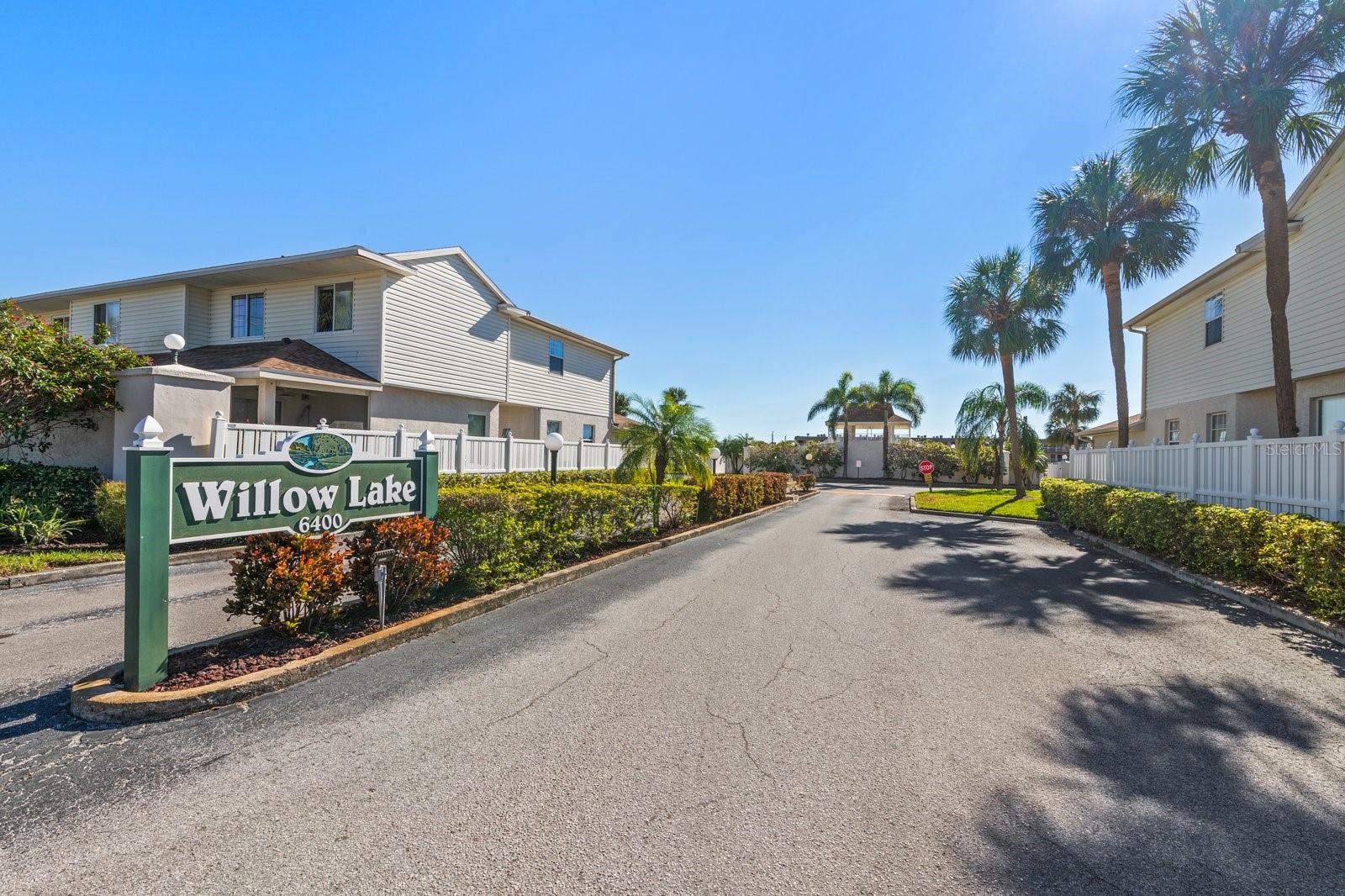 WILLOW LAKE - Residential