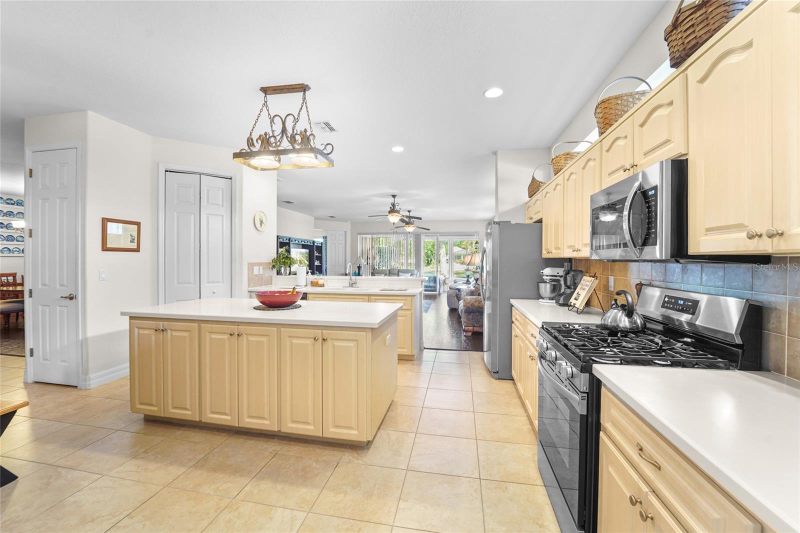 HERNANDO OAKS PH 1 - Residential
