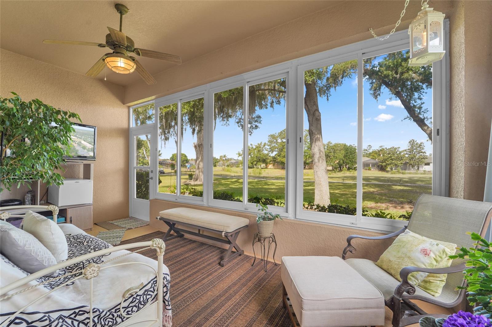 HERNANDO OAKS PH 1 - Residential