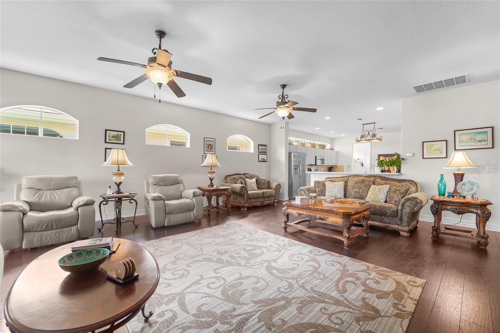HERNANDO OAKS PH 1 - Residential