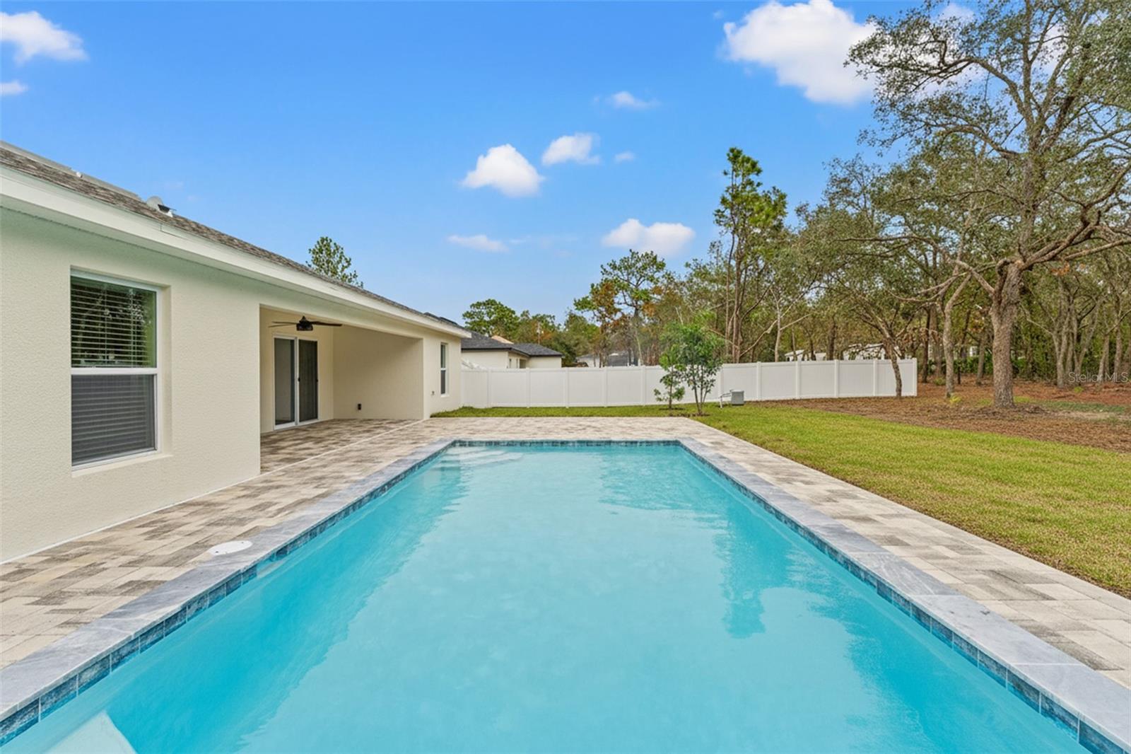 ROYAL HIGHLANDS - Residential