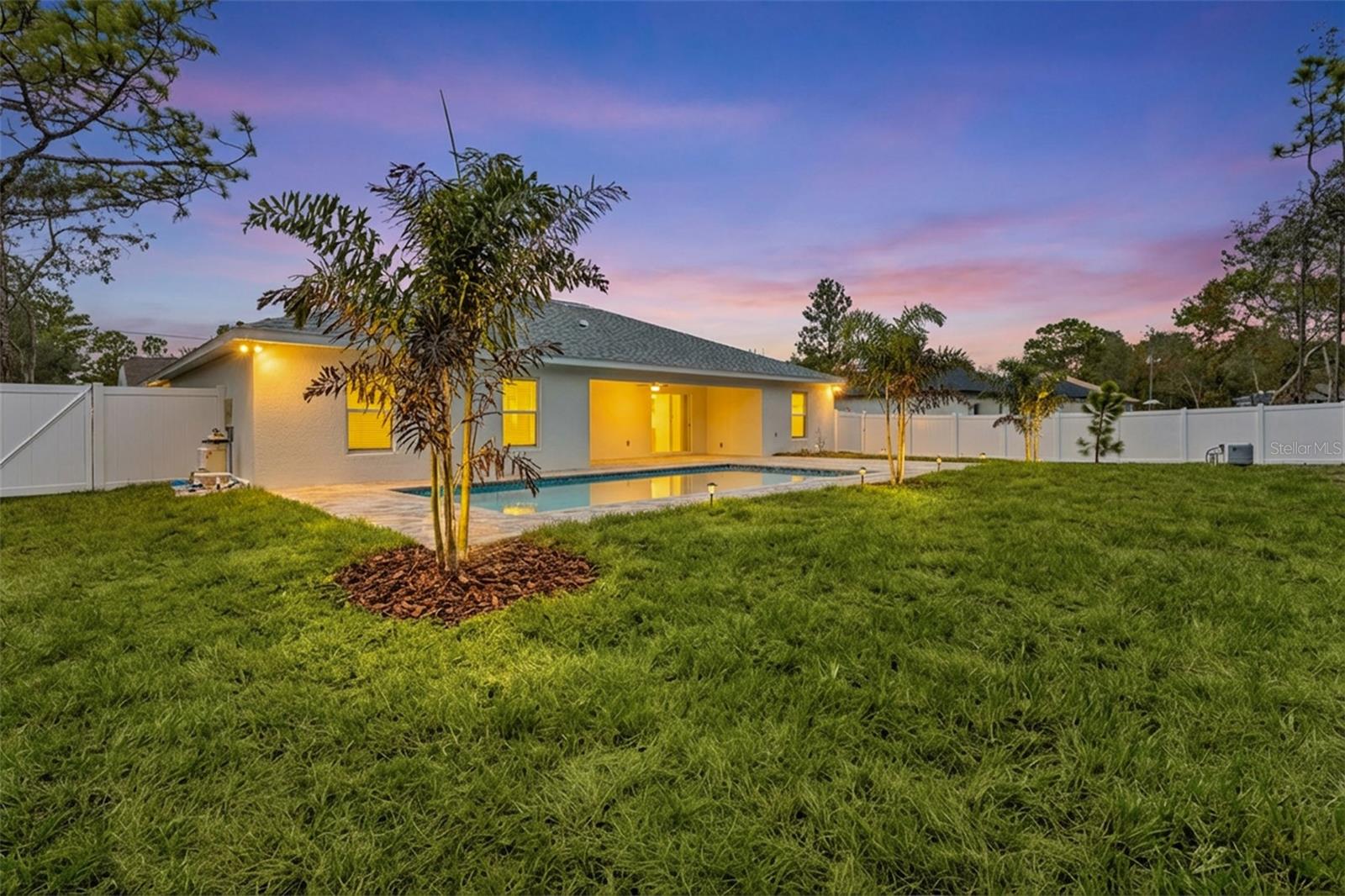 ROYAL HIGHLANDS - Residential