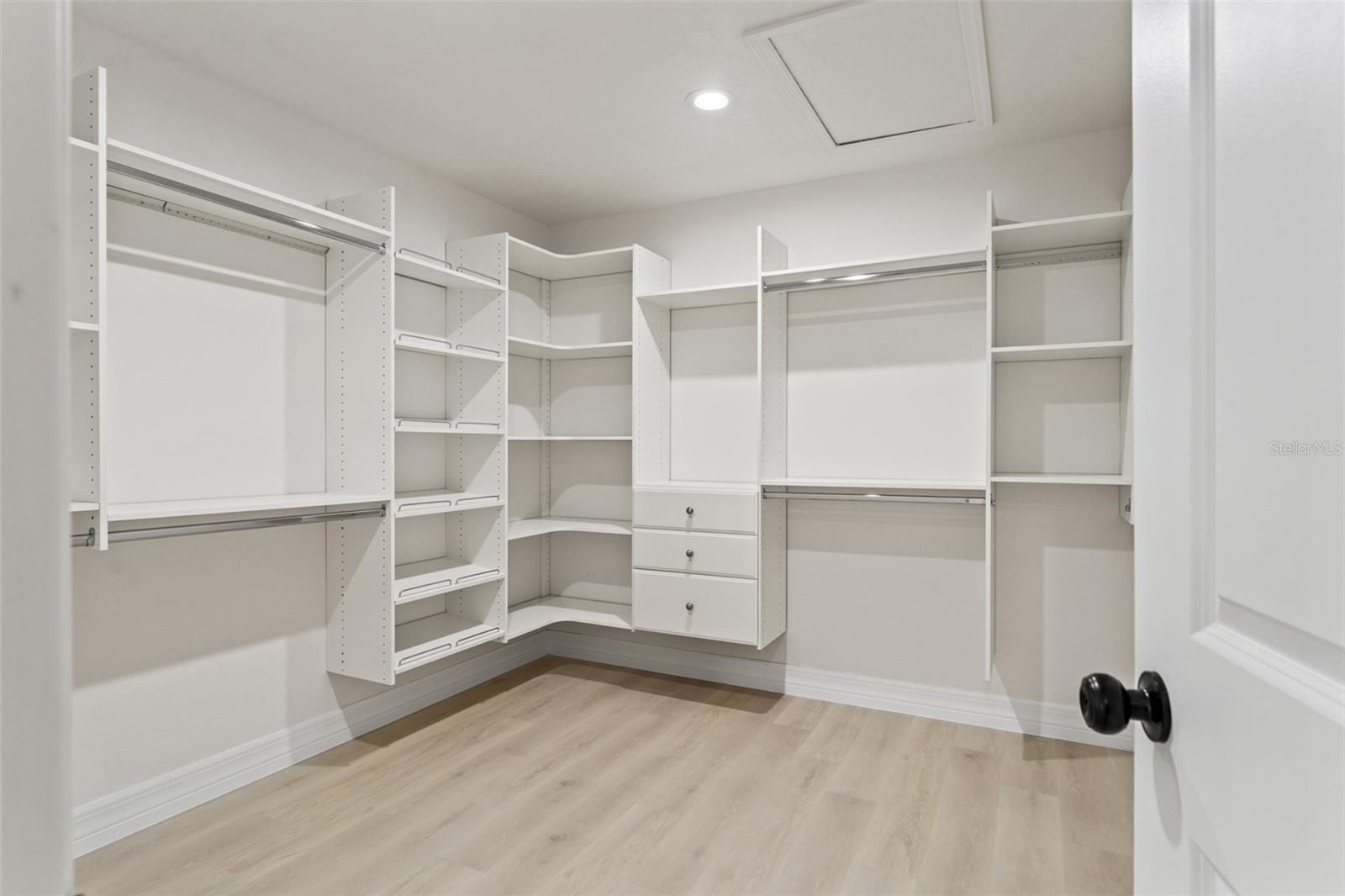 ROYAL HIGHLANDS - Residential