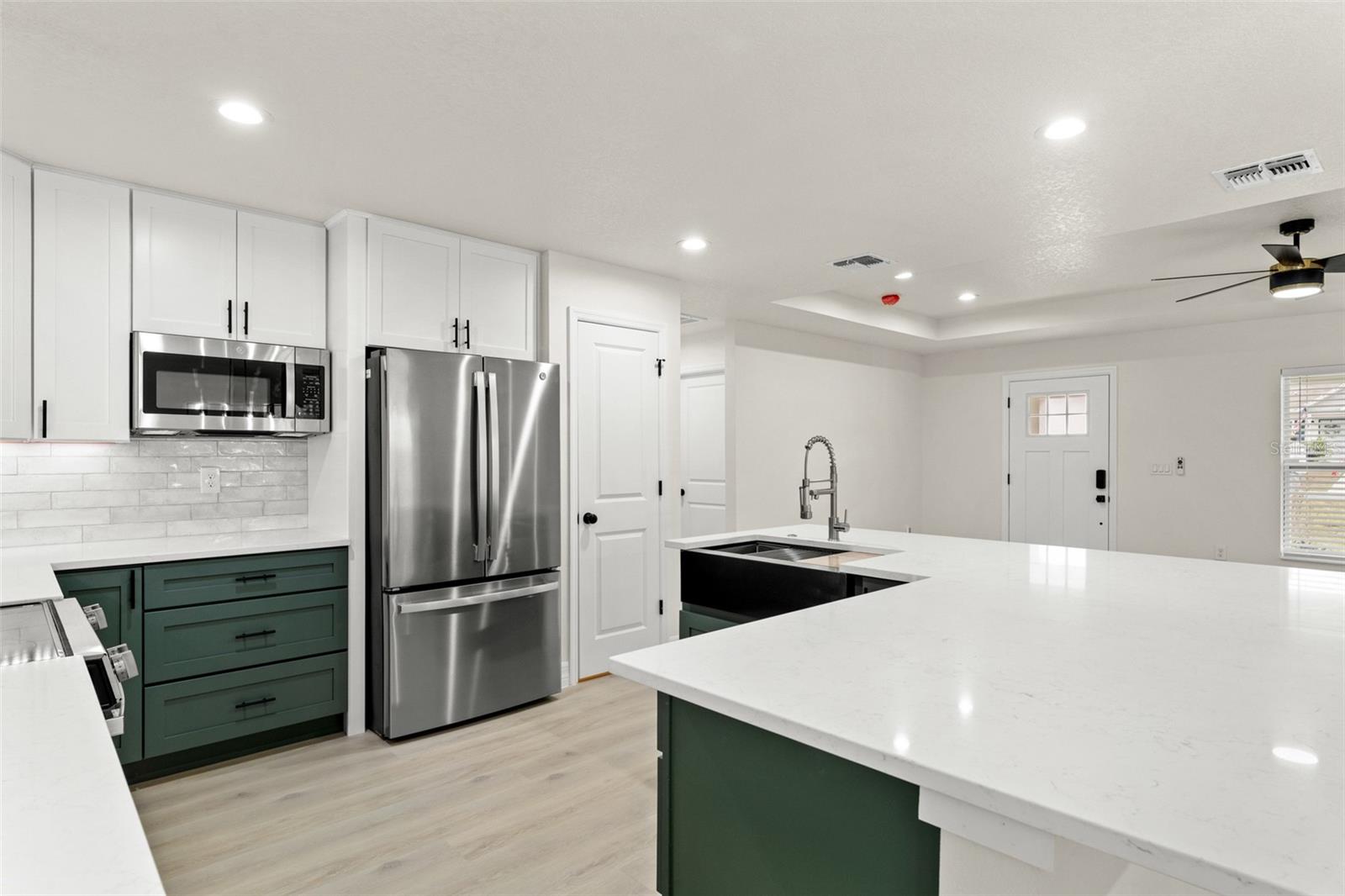 ROYAL HIGHLANDS - Residential