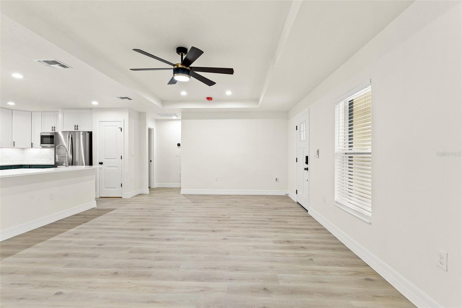 ROYAL HIGHLANDS - Residential