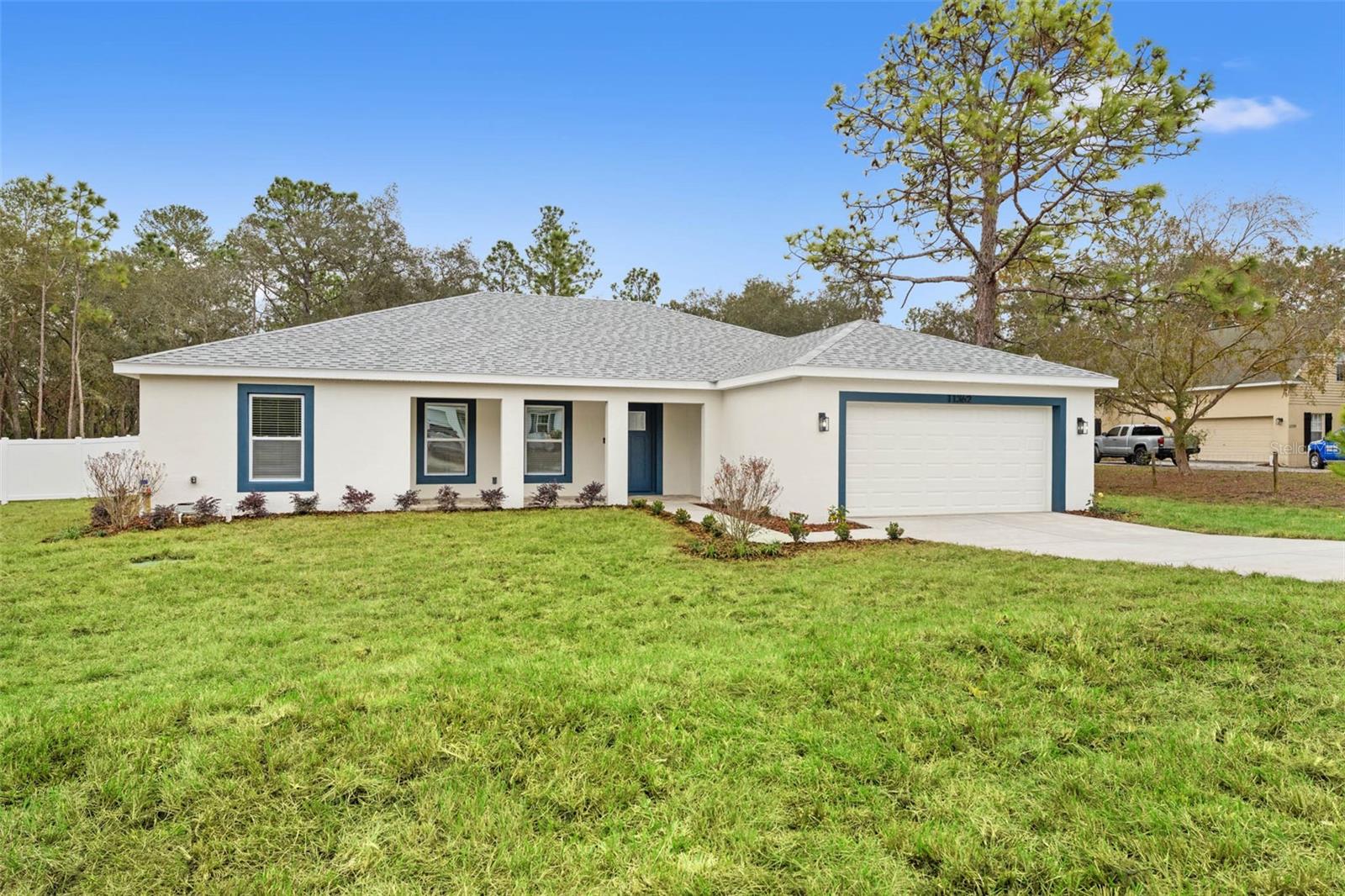 ROYAL HIGHLANDS - Residential