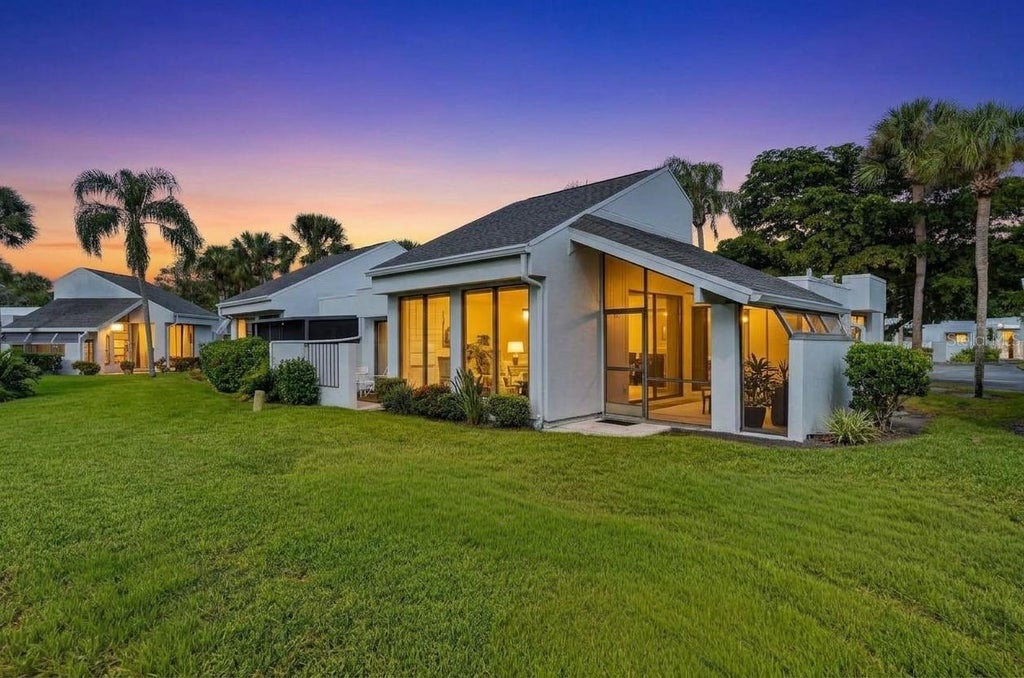 Photo of 2319 Lakeside Mews #B3, Sarasota, FL 34235 (MLS # A4709149)