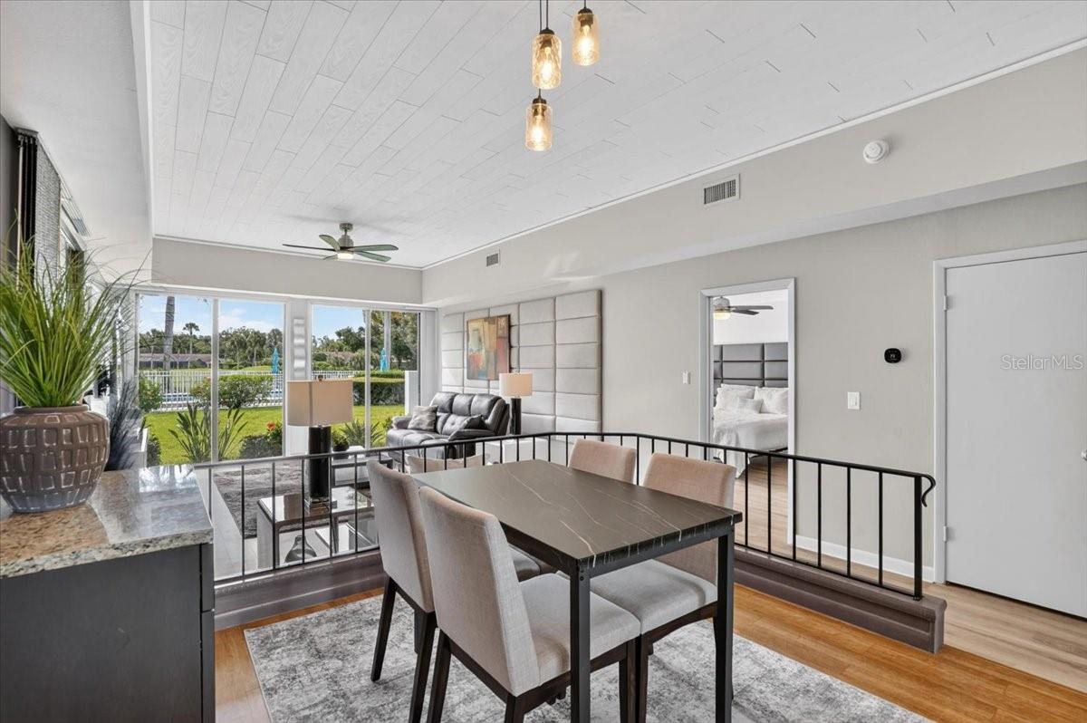 2319 LAKESIDE MEWS B3