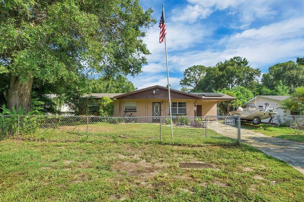 Photo of 517 Marianna Road, Auburndale, FL 33823 (MLS # S5148921)