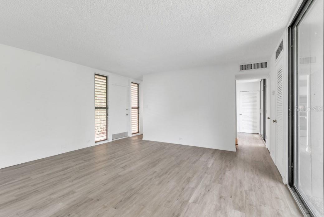 PINE RUN I - Residential Lease