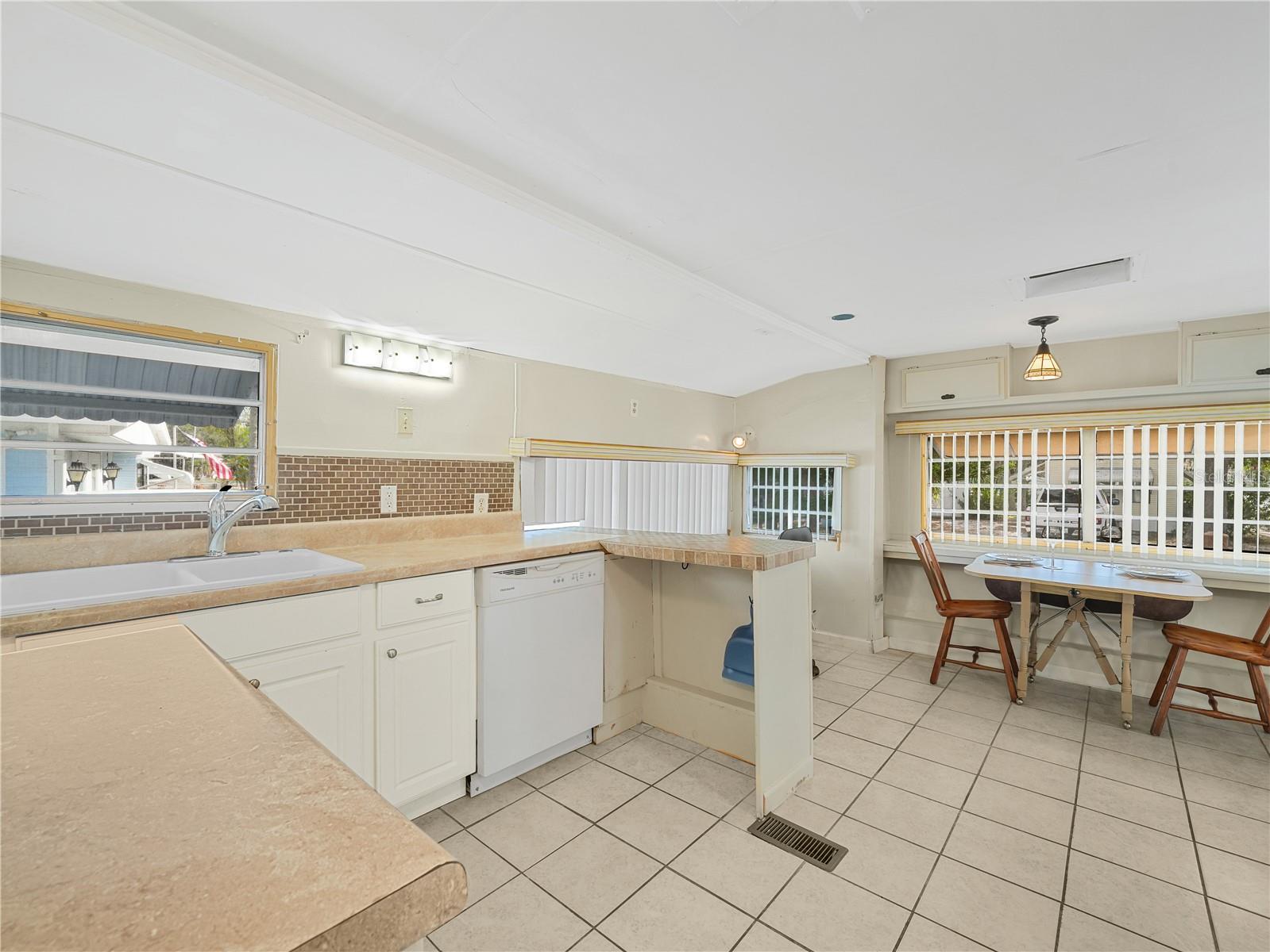 SADDLEBAG - Residential